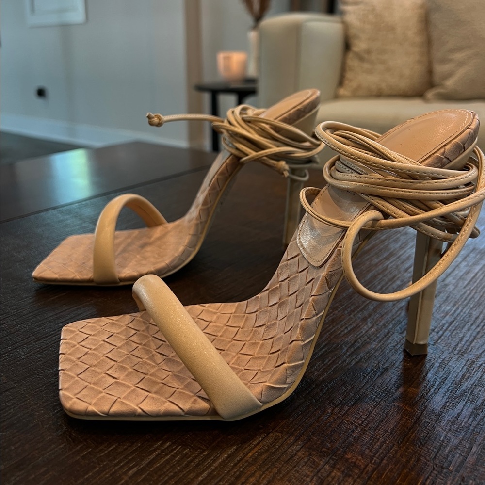 Simmi London Heels Strappy Lace up Heels Nude/Cream Size 8